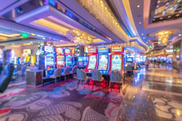 Antarmuka permainan yang intuitif dan responsif Antarmuka permainan Free Bet Blackjack dengan tombol hit, stand, double down, split